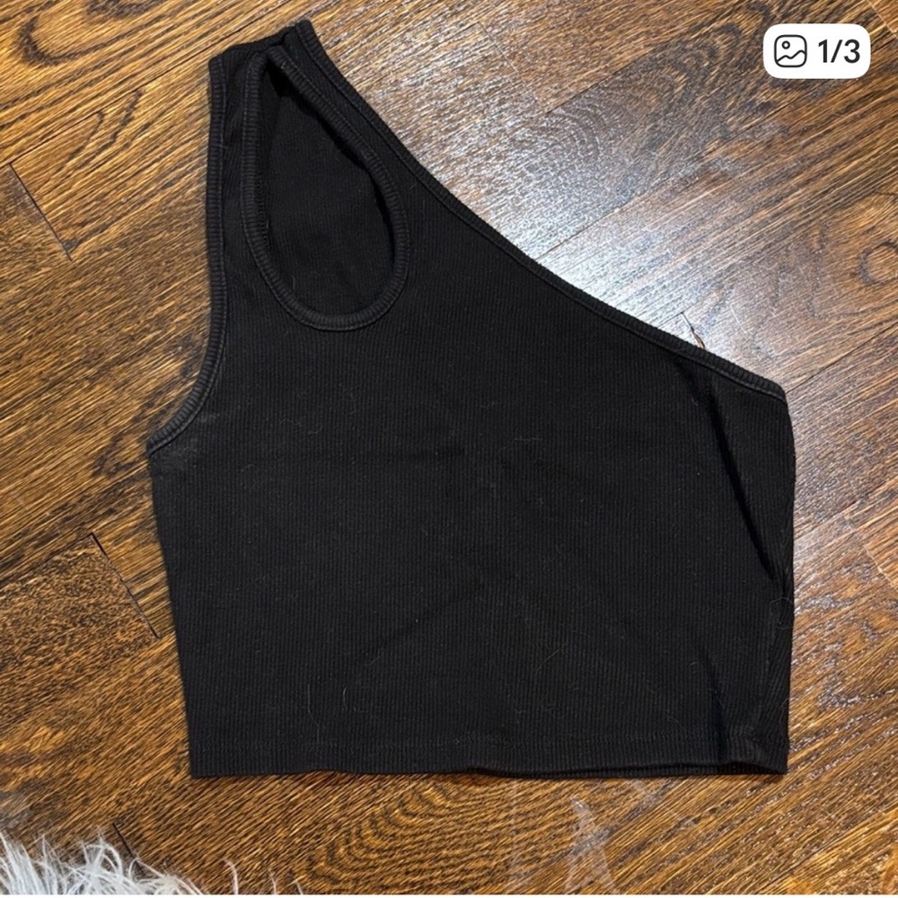 Zara Black One-Shoulder Crop Top